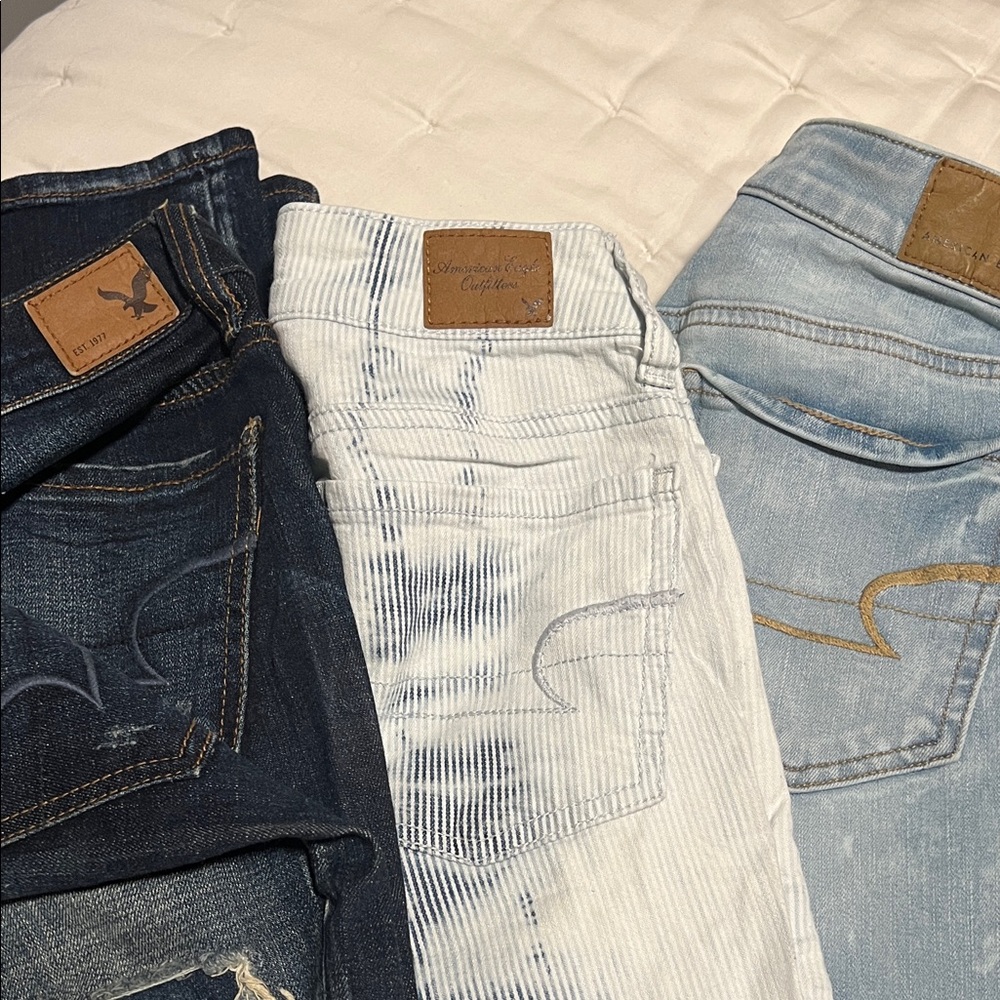 American Eagle Outfitters Women's Jeans - Dark Blue, Light Blue, White